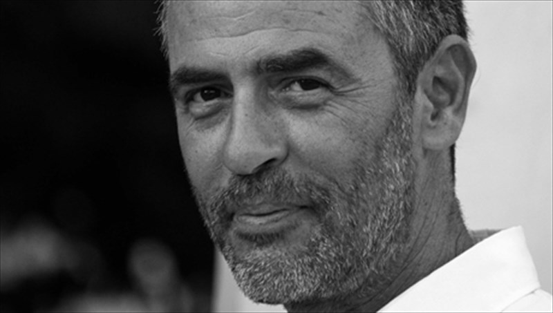 nikos-panagiotopoulos-spanizei-i-tharralea-autokritiki-tharralea-autokritiki