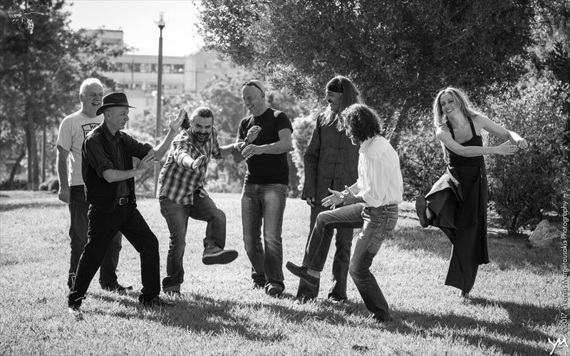 kerdiste-proskliseis-kai-deite-tous-xainides-sto-stauro-tou-notou-plus