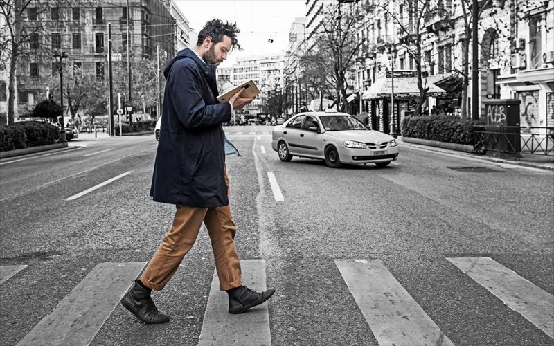 selfie-sto-bathos-piso-i-poli-tou-akulla-karazisi-poli-tou-akulla-karazisi