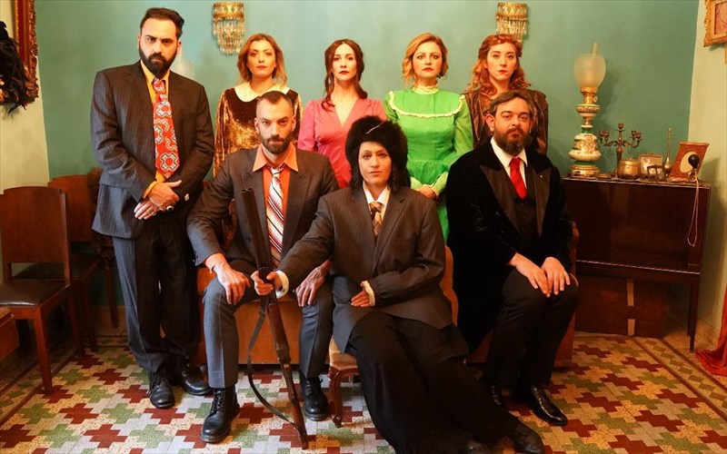 bassa-apo-ton-enke-fezollari-sto-vault