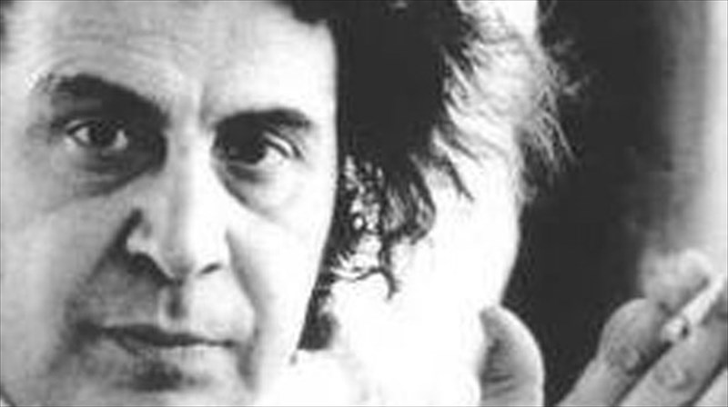 parousiasi-tis-autobiografias-tou-miki-theodoraki