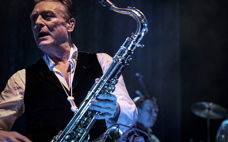 duskoles-ores-gia-ton-brian-travers-ton-ub40