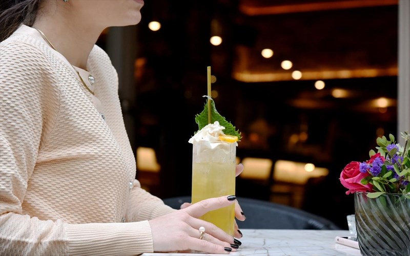 sto-menou-tou-42-barstronomy-athens-murise-kalokairi