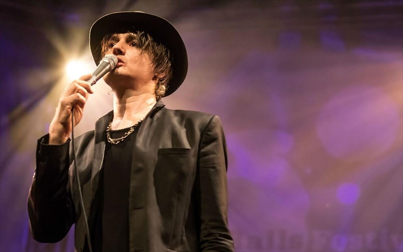 pete-doherty-to-brexit-tha-einai-to-kalutero-pragma-gia-ti-mousiki