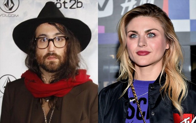 ti-basanizei-ton-sean-lennon-kai-tin-frances-bean-cobain