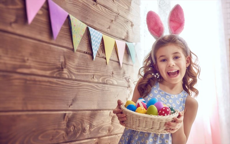 to-pasxalino-paniguri-tis-agapis-kai-fetos-sto-metro-suntagmatos