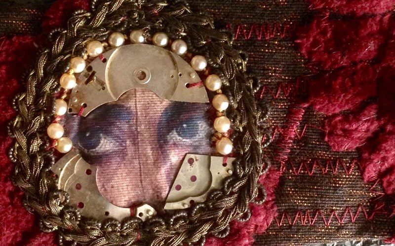 i-art-10-gallery-sas-proskalei-stin-parousiasi-xeiropoiitou-kosmimatos-tou-kosta-stauridi