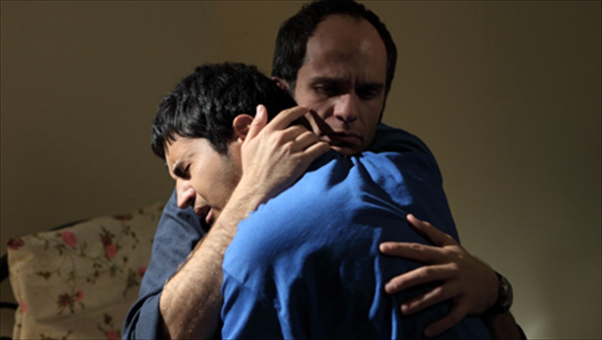 kritiki-tainias-mia-aksioprepis-oikogeneia