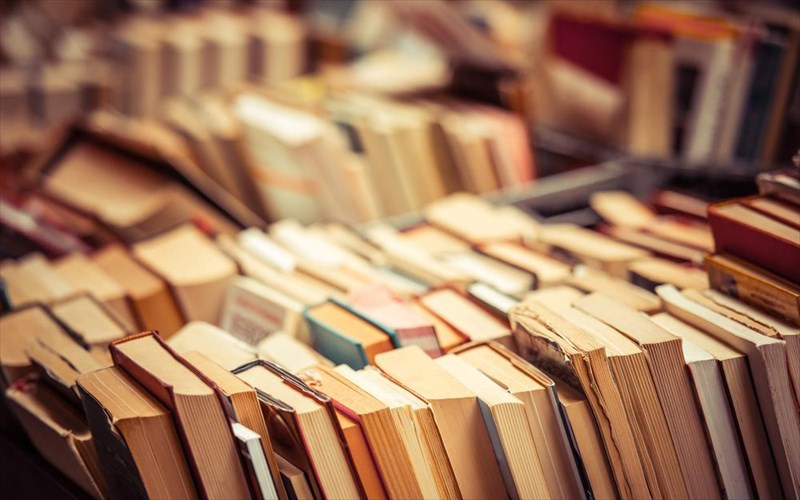 ksekinise-to-6o-bazaar-biblion-sto-mouseio-mpenaki