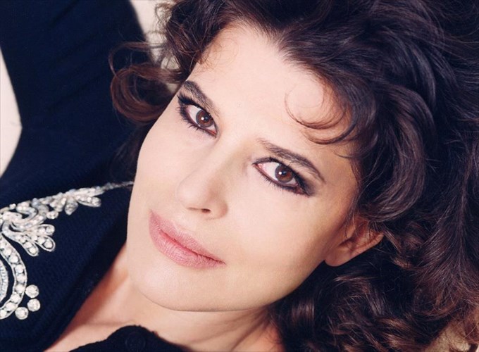 i-fani-arntan-skinothetei-tin-opera-laidi-makbeth-tou-mtsensk-sti-luriki