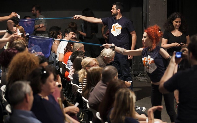 erxetai-to-bob-theatre-festival-kai-mazi-to-scratch-night-2019