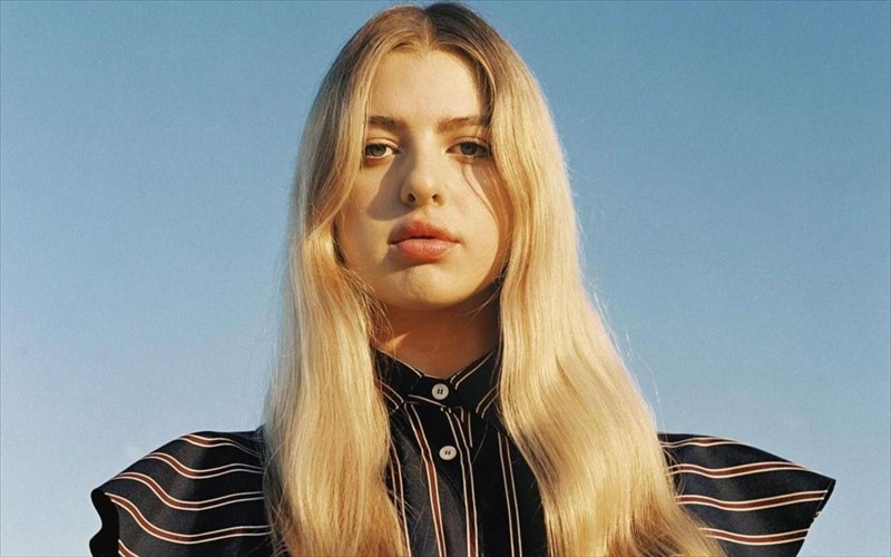 ekpliktiki-i-omoiotita-tis-anaïs-gallagher-me-ton-patera-tis-omoiotita-tis-anaïs-gallagher-me-ton-patera-tis