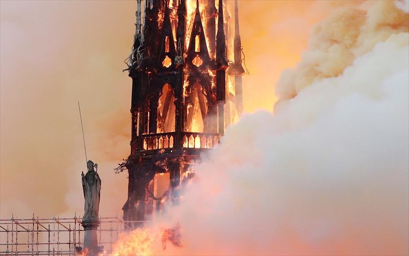 panagia-ton-parision-ena-emblimatiko-mnimeio-stis-floges