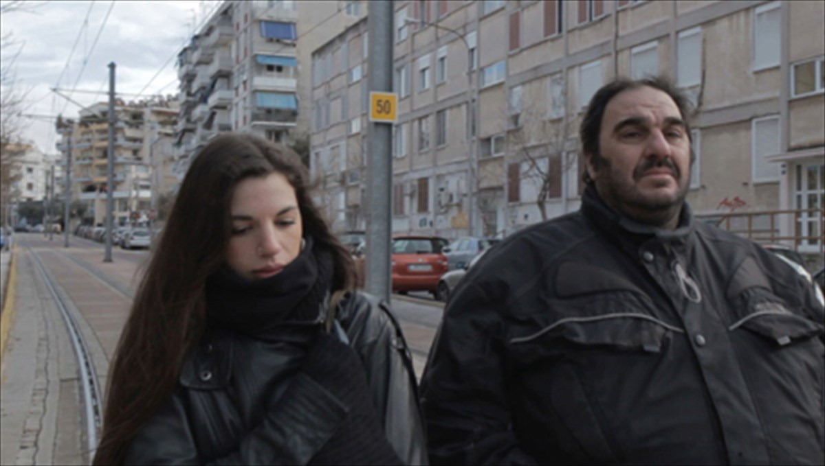 enteka-sunantiseis-me-enan-agnosto-patera