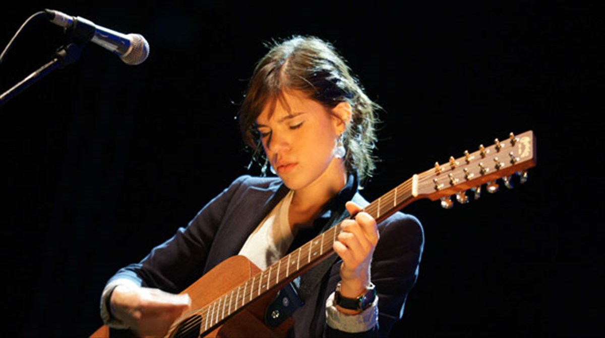 ekleptusmenes-pop-melodies-apo-ti-monika