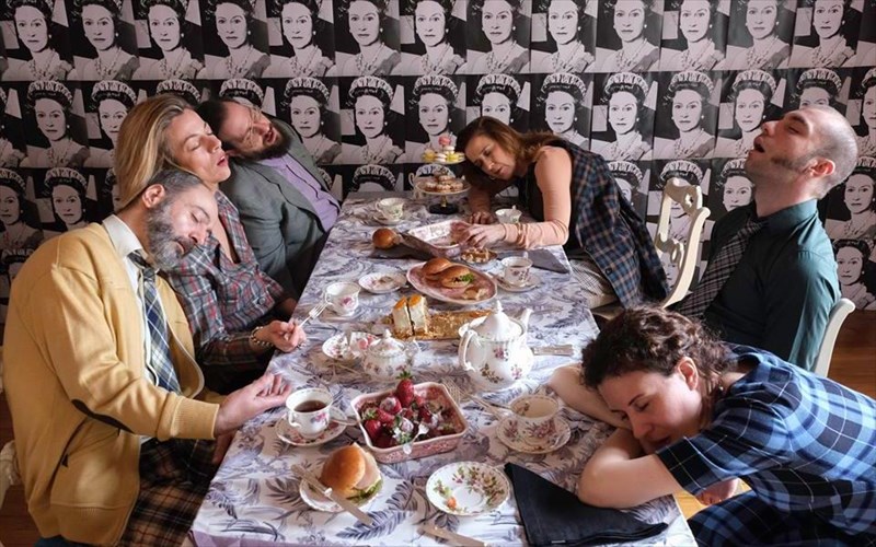 anakaluptontas-ek-neou-to-paralogo-sumpan-tis-falakris-tragoudistrias