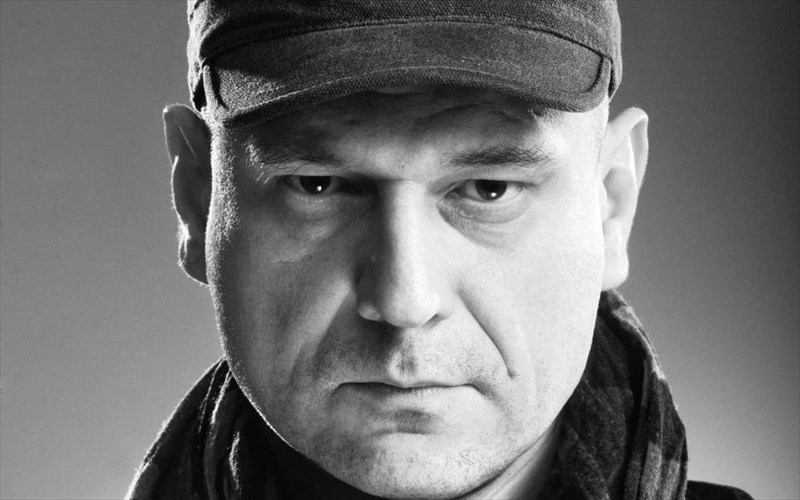 anoixti-akroasi-apo-ton-tsezaris-gkraouzinis-gia-tis-treis-aderfes