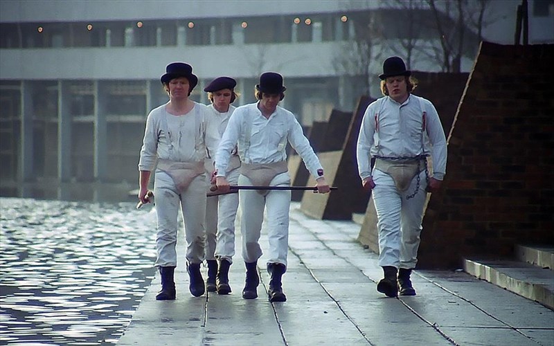 brethike-anekdoto-senario-gia-mia-sunexeia-sto-kourdisto-portokali