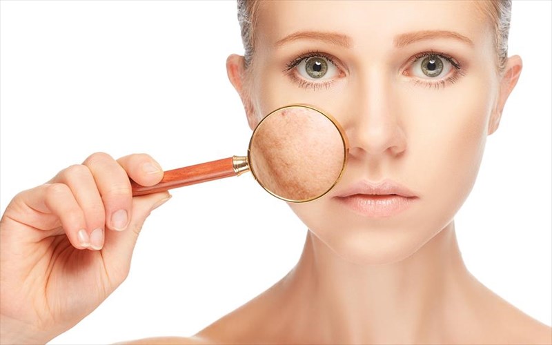 pos-to-prosopo-sas-martura-to-stres-pou-krubete-mesa-sas