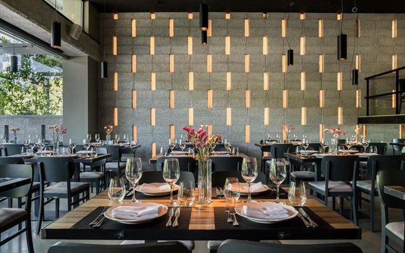 o-basilainas-upodexetai-tin-gaia