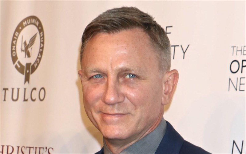 traumatistike-o-daniel-craig-sta-gurismata-tou-James-bond-daniel-craig-sta-gurismata-tou-James-bond