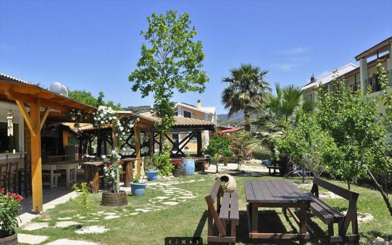 pente-uperoxes-farmes-gia-diamoni-stin-ellada