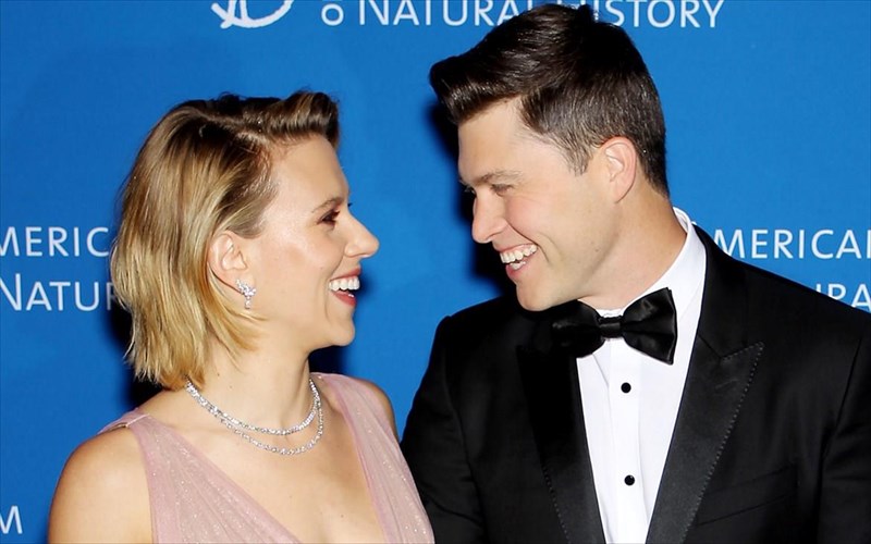 arraboniastikan-oi-scarlett-Johansson-kai-colin-Jost