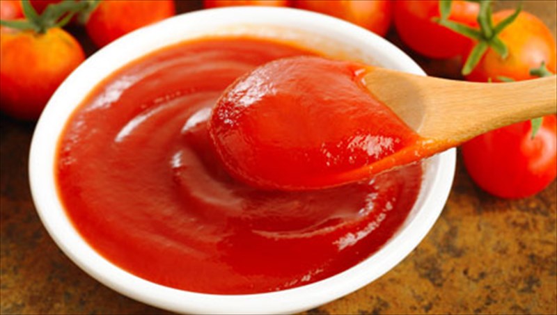 katharizetai-o-fournos-me-ketsap-prasines-luseis-katharismou-gia-to-spiti-fournos-me-ketsap-prasines-luseis-katharismou-gia-to-spiti