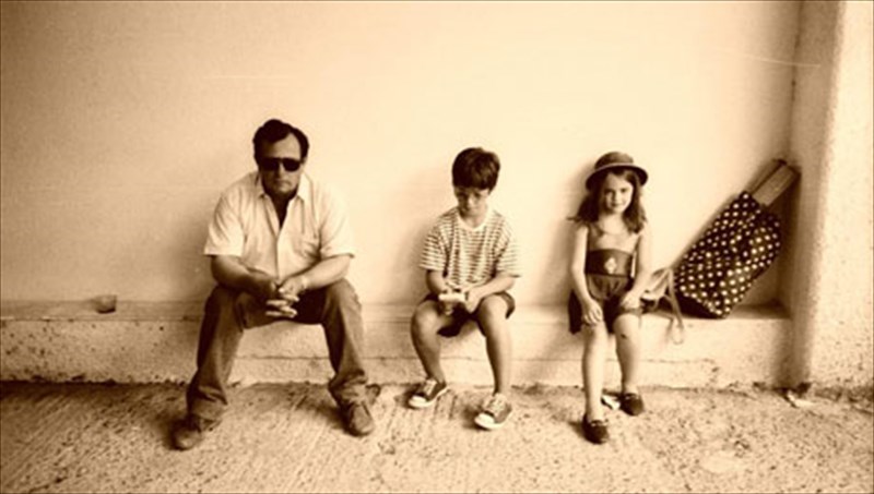 i-politiki-anupakoi-tis-oikogeneiakis-domis