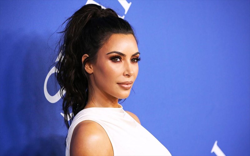 dixazei-i-nea-protoboulia-tis-kim-kardashian-nea-protoboulia-tis-kim-kardashian