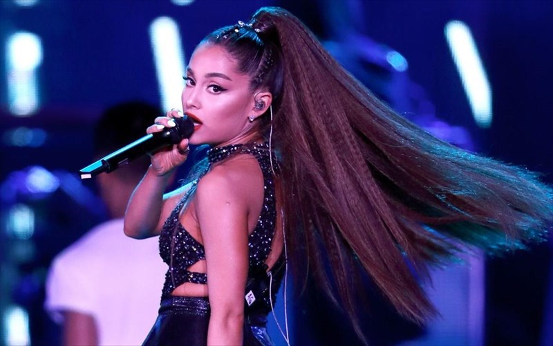 ariana-grande--kim-kardashian-simeiosate-aso-kim-kardashian-simeiosate-aso