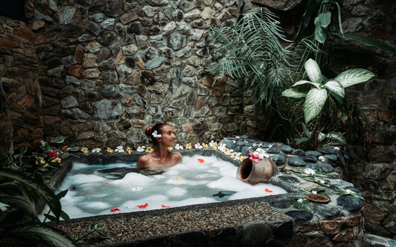 mia-zotikis-simasias-routina-omorfias-an-pernate-polles-ores-kato-apo-ton-ilio