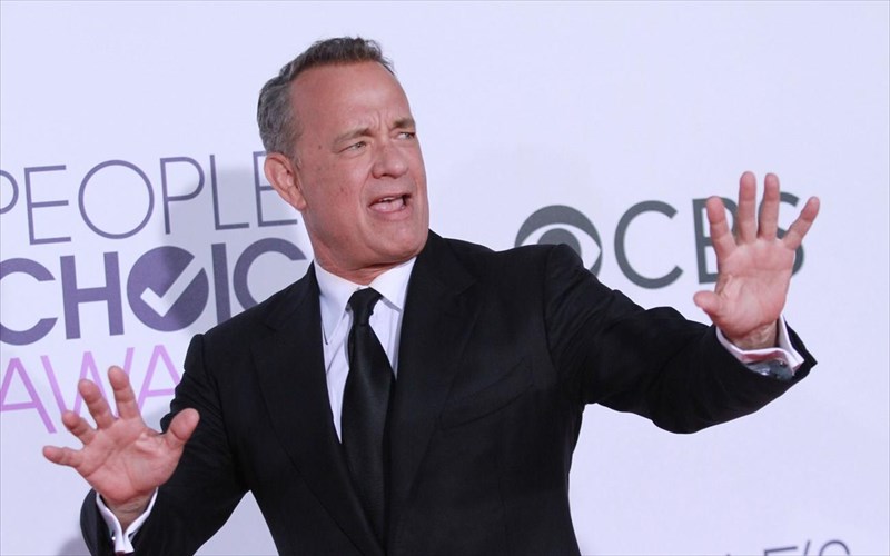 tom-hanks-ypoklinomai-stis-idiofuies-piso-apo-to-toy-story-4