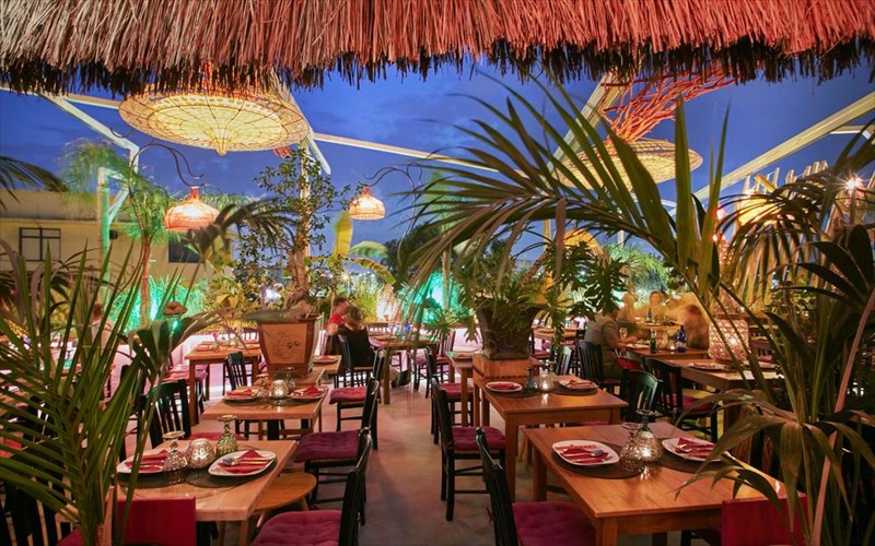 andaman-sky-eksotikes-geuseis-stin-pio-stulati-taratsa-tis-polis