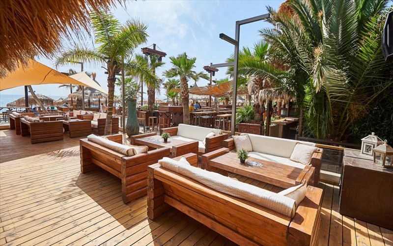 kerdiste-ena-geuma-gia-duo-sto-bolivar-tin-aparaititi-stasi-tou-kalokairiou