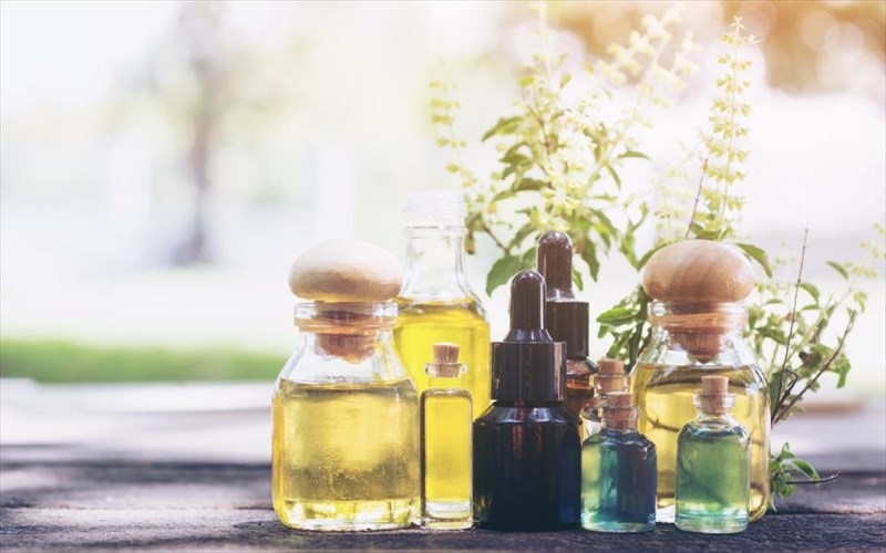 elaia-omorfias-prin-anamesa-kai-meta-tis-kalokairines-diakopes