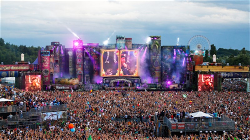 ta-20-kalutera-upaithria-mousika-festibal-tou-kosmou