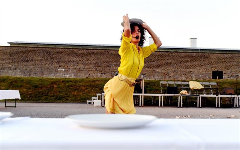 to-neo-ergo-ton-ellis-papakonstantinoukai-odcensemble-sto-stratopedo-sugkentrosismaoutxaouzen