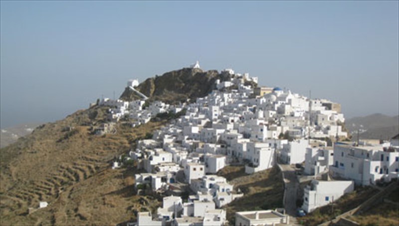 serifos-i-sidira-nisos-mas-apokaluptei-ta-mustika-tis