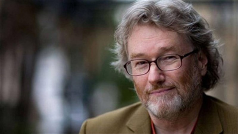 pethane-o-skotsezos-suggrafeas-ian-mpanks-skotsezos-suggrafeas-ian-mpanks