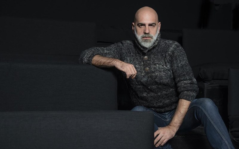 douleuontas-me-enan-rolo-me-ton-dimitri-karatzia