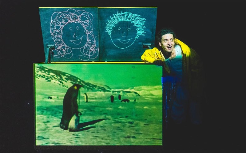 to-brefiko-theatro-epistrefei-mes-sto-kalokairi-sto-kthbe