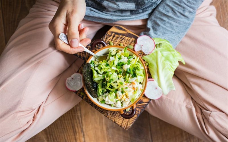 treis-diatrofikes-allages-meta-ta-40