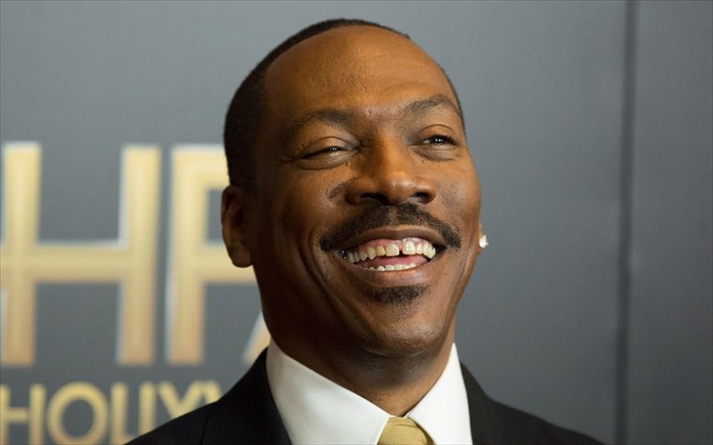 o-eddie-murphy-sxediazei-come-back-stin-stand-up-komodia-meso-netflix