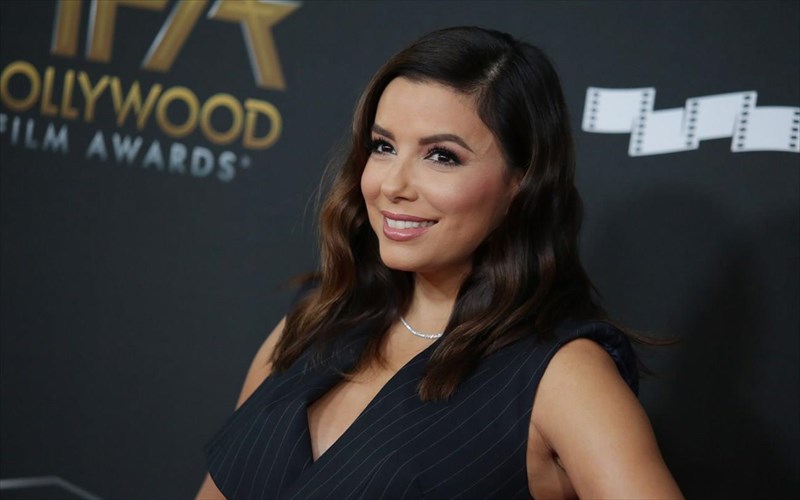 eva-longoria-i-mitrotita-allakse-ola-ta-enstikta-mou