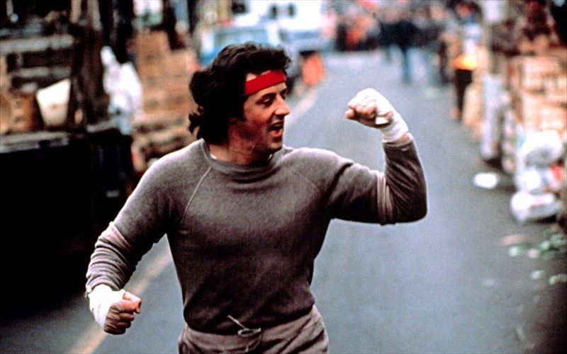 o-roki-tha-epistrepsei-makria-apo-ta-ringk