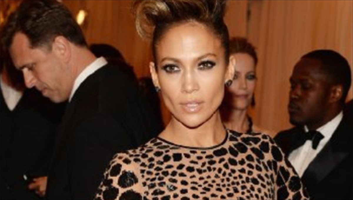 kinimatografiki-diasosi-anthrakoruxon-me-tin-Jennifer-lopez