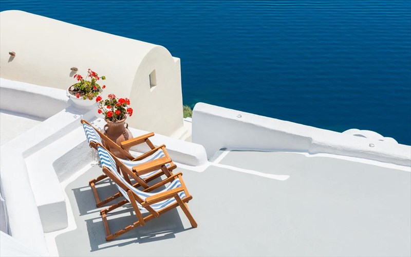 oi-25-kaluteroi-proorismoi-gia-ton-septembrio-perilambanoun-kai-tin-ellada