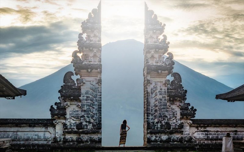 pos-allakse-ena-diasimo-aksiotheato-sto-mpali-sto-instagram