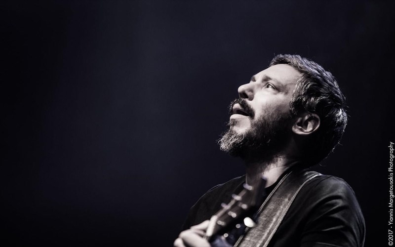 o-alkinoos-ioannidis-apoxaireta-to-kalokairi-me-mia-sunaulia-stin-texnopoli